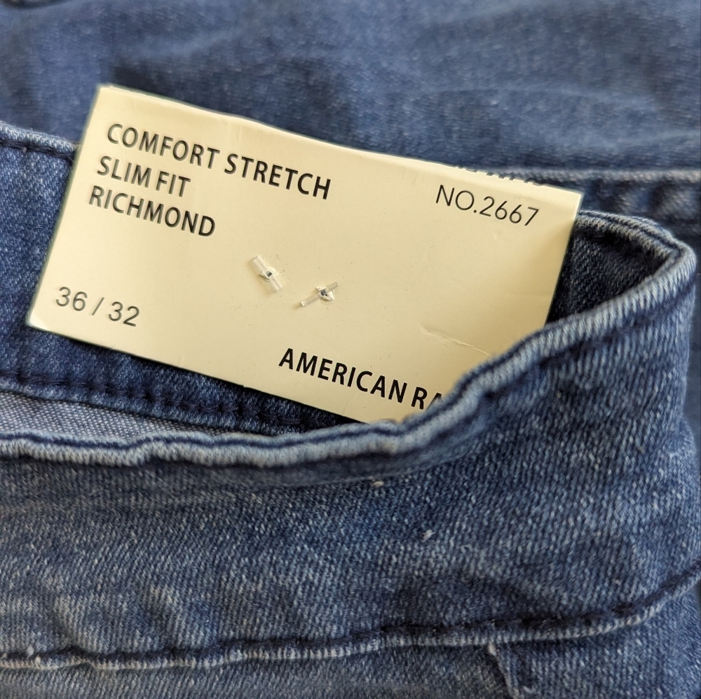 American Rag Blue Jeans - Picture 6 of 6